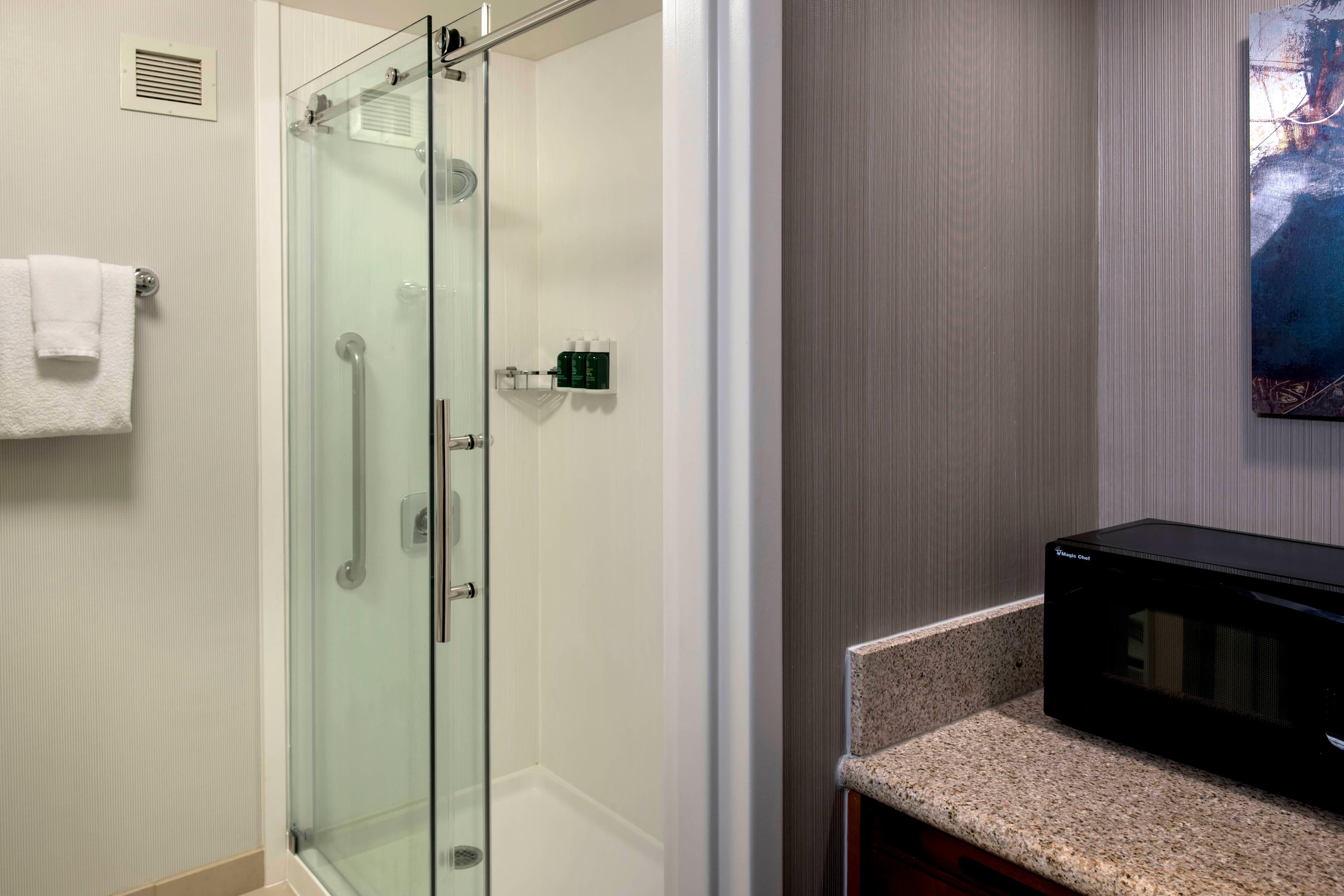 Sonesta Select Boston Milford Hotel Exterior photo